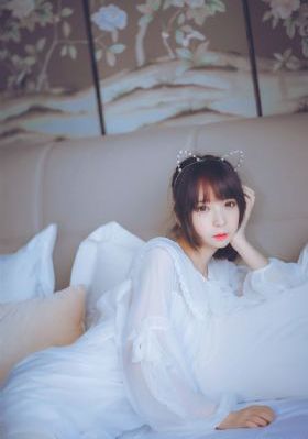 年轻的妻子中文版
